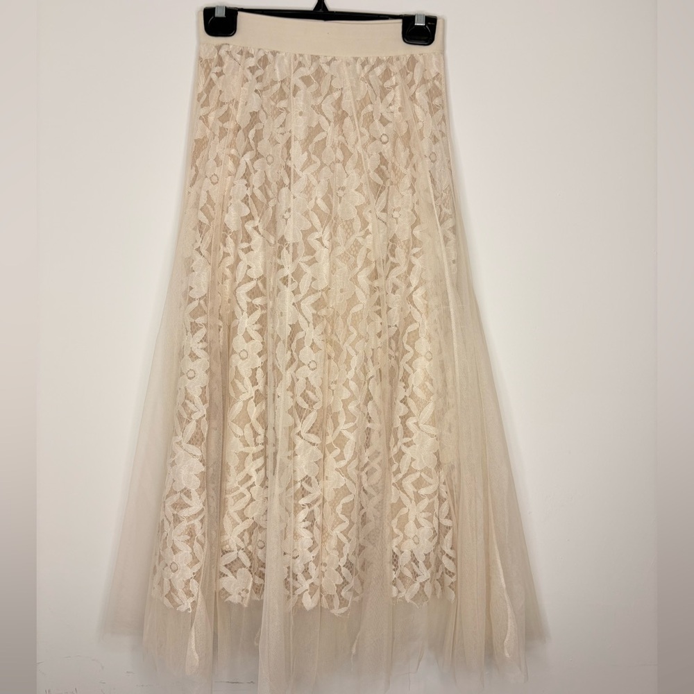 Elegant Cream Lace Skirt